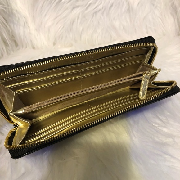 Wallet - Picture 2 of 2